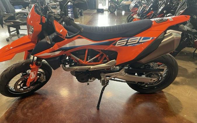 2024 KTM 690 SMC R