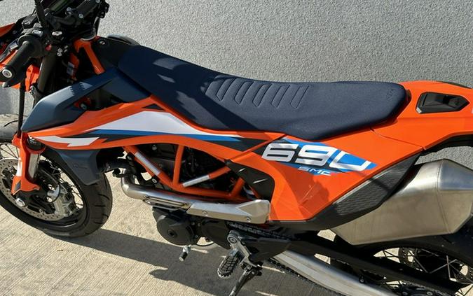 2024 KTM 690 SMC R