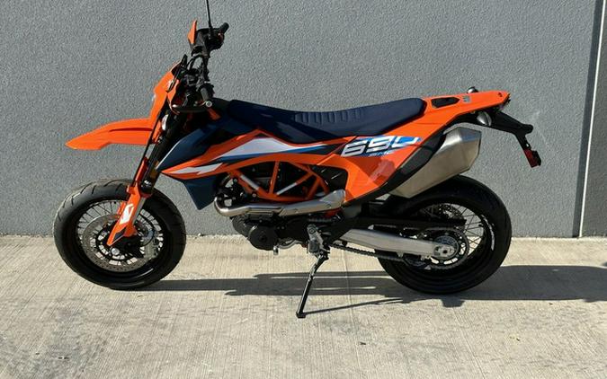 2024 KTM 690 SMC R