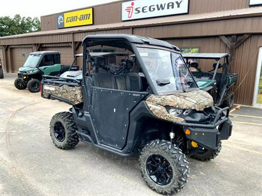 2016 Can-Am Defender XT HD8