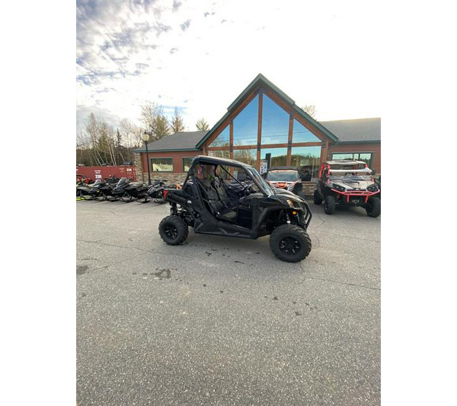 2025 Can-Am Maverick Trail DPS 700