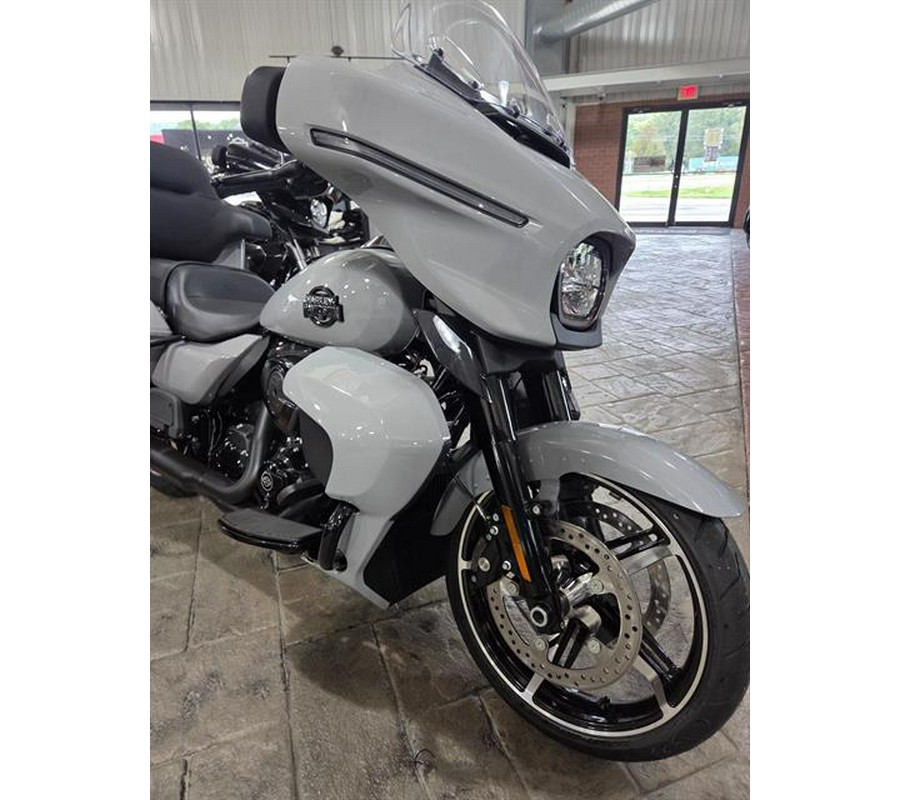 2025 Harley-Davidson Street Glide® Ultra