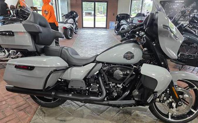 2025 Harley-Davidson Street Glide® Ultra