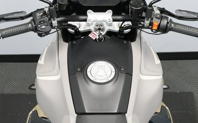 2023 Moto Guzzi V100 Mandello Aviazione Navale