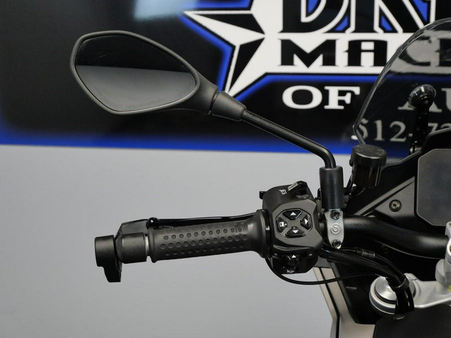 2023 Moto Guzzi V100 Mandello Aviazione Navale