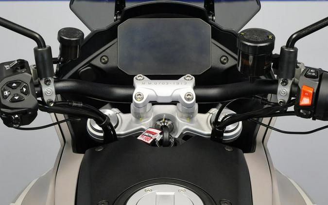 2023 Moto Guzzi V100 Mandello Aviazione Navale