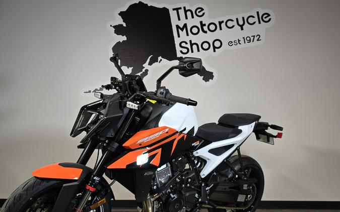 2027 KTM 990 DUKE