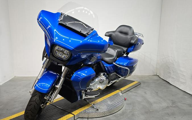 FLHXU 2025 Street Glide™ Ultra