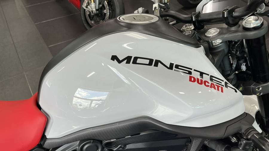 2024 Ducati Monster