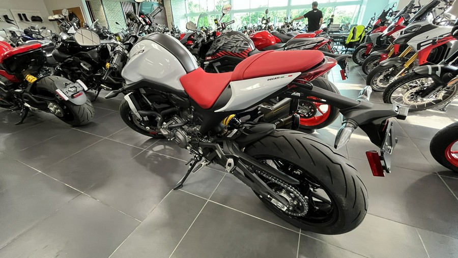 2024 Ducati Monster