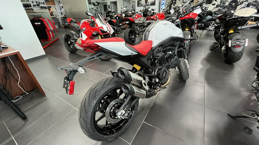 2024 Ducati Monster