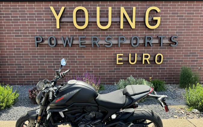 Ducati Monster+ 2025 M937+ SB010738