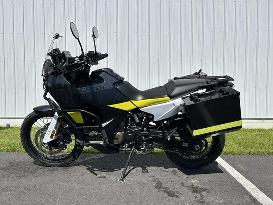 2022 Husqvarna Norden 901