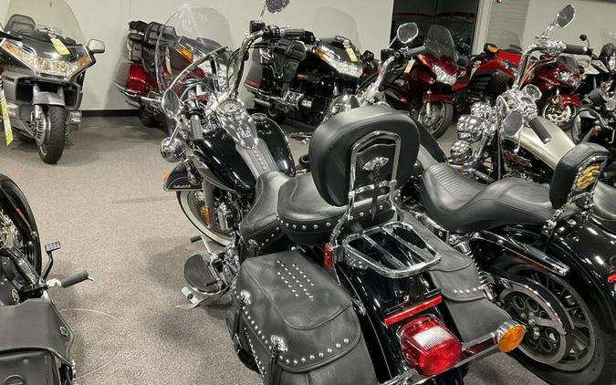 2011 Harley-Davidson® SOFTAIL HERITAGE FLSTC