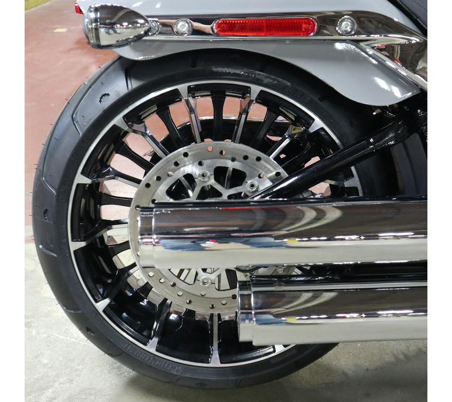 2025 Harley-Davidson Breakout®