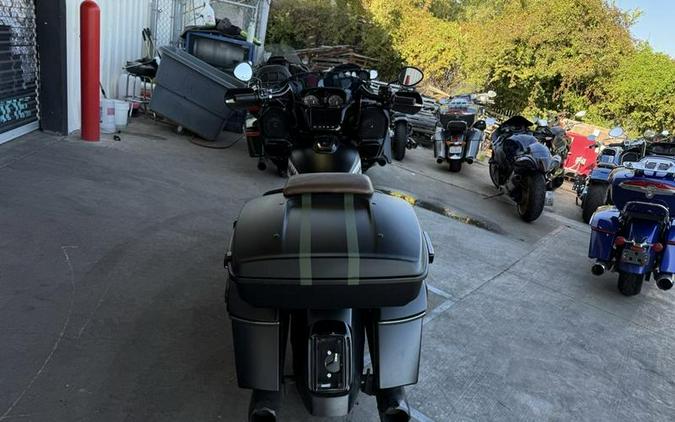 2024 Indian Motorcycle® Challenger® Dark Horse® Black Smoke