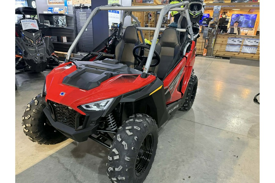 2026 Polaris RZR 200 EFI