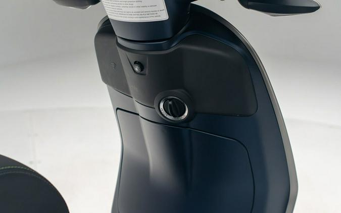 2025 Vespa Primavera 150 Tech
