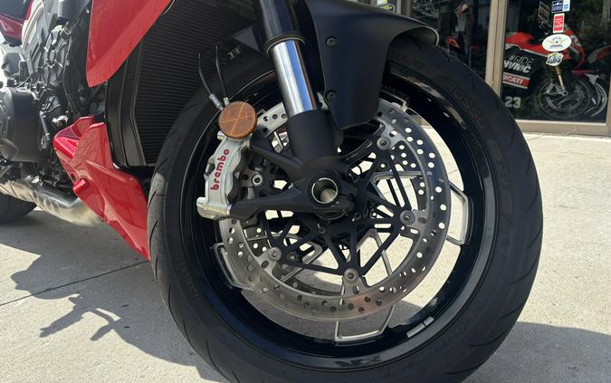 2024 Ducati Diavel V4 Ducati Red - 3856U