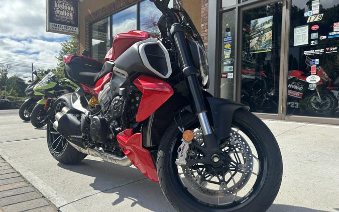 2024 Ducati Diavel V4 Ducati Red - 3856U