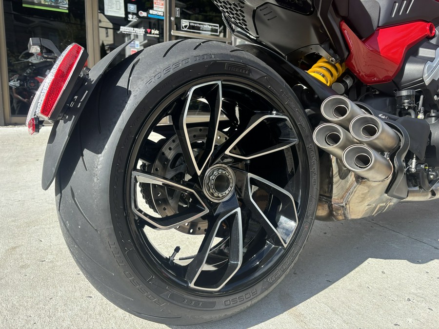2024 Ducati Diavel V4 Ducati Red - 3856U