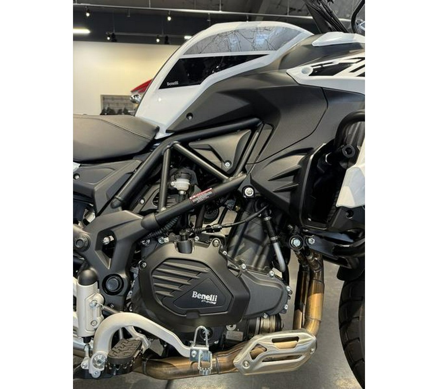 2022 Benelli TRK502X