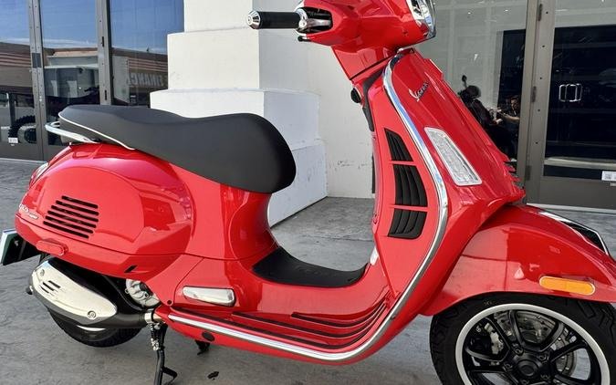 2027 Vespa GTS 310 Super