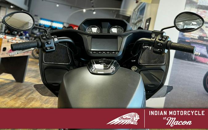 2024 Indian Motorcycle® Challenger Base