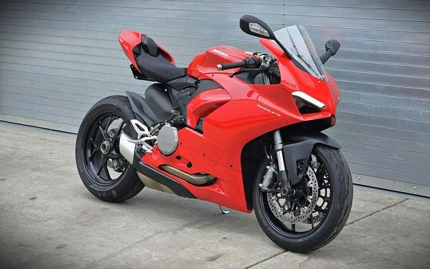 2021 Ducati Panigale V2 Ducati Red