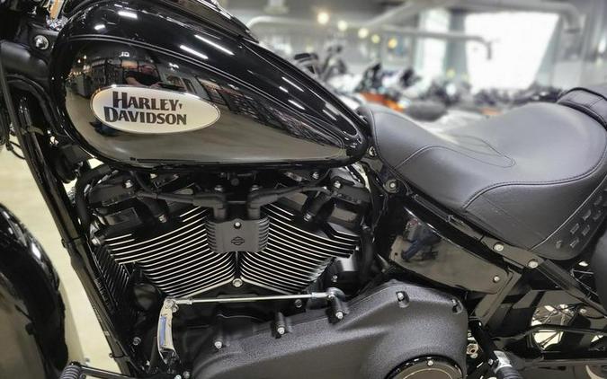 2024 Harley-Davidson® FLHCS - Heritage Classic