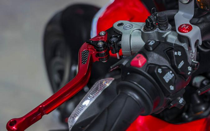 2022 Ducati Streetfighter V4 Ducati Red