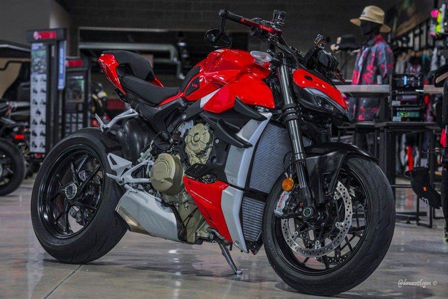 2022 Ducati Streetfighter V4 Ducati Red