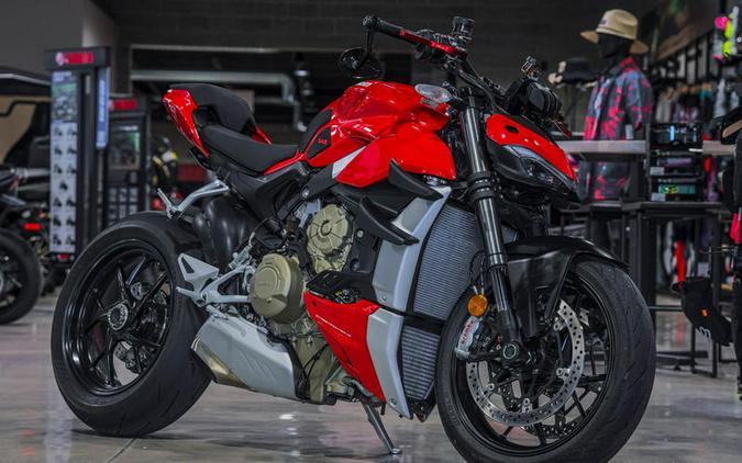 2022 Ducati Streetfighter V4 Ducati Red