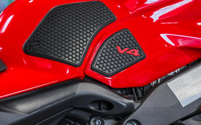 2022 Ducati Streetfighter V4 Ducati Red