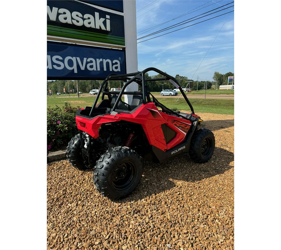 2025 Polaris RZR 200 EFI