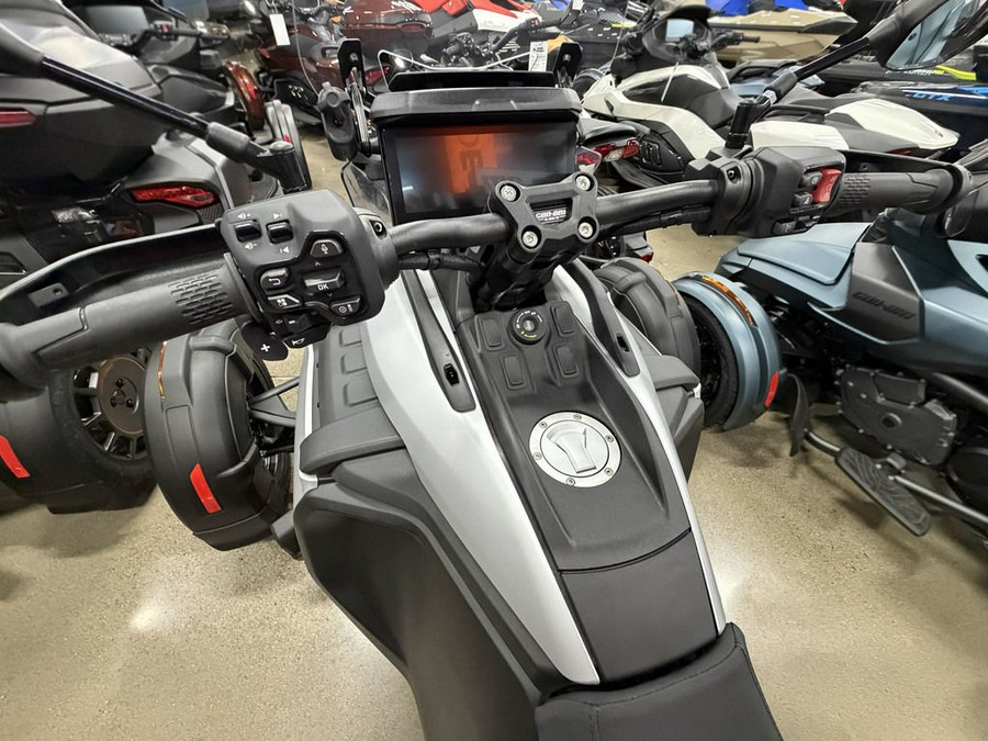 2025 Can-Am Canyon Base