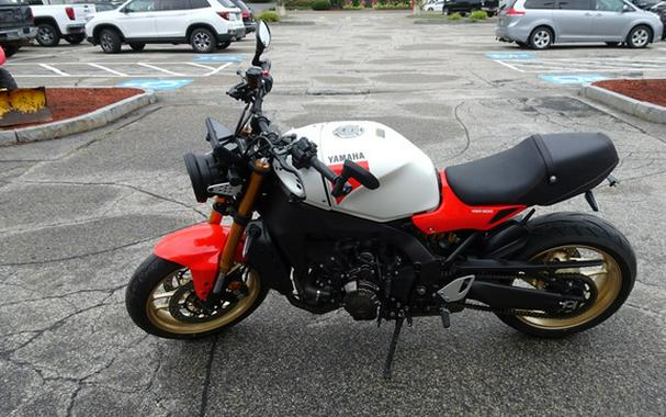 2025 Yamaha XSR 900