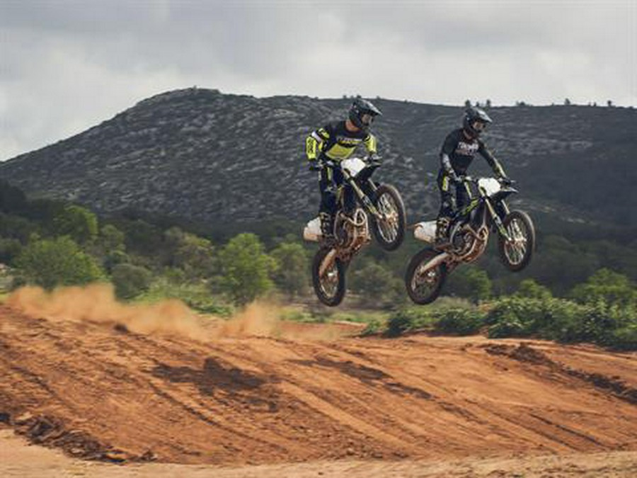 2026 Triumph TF 450-X