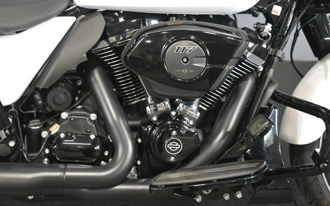 2024 Harley-Davidson Street Glide White Onyx Pearl
