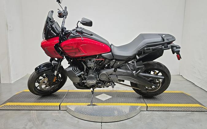 RA1250ST 2025 Pan America® 1250 ST