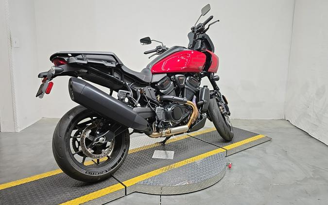 RA1250ST 2025 Pan America® 1250 ST