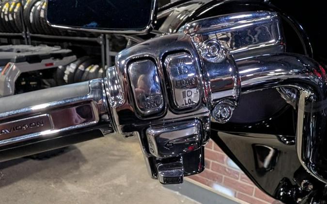 2012 Harley-Davidson® FLHXSE3 - CVO™ Street Glide®