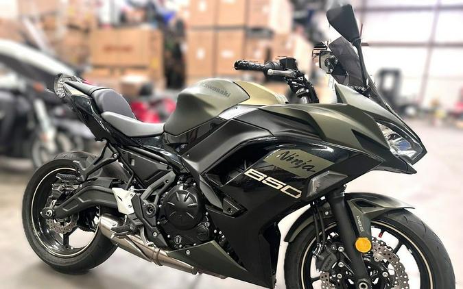 2024 Kawasaki Ninja® 650 KRT Edition ABS