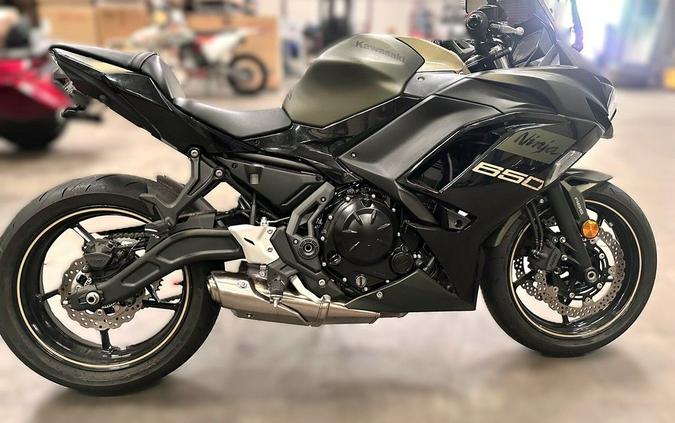 2024 Kawasaki Ninja® 650 KRT Edition ABS