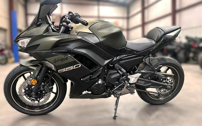 2024 Kawasaki Ninja® 650 KRT Edition ABS