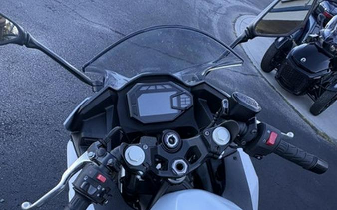 2025 Kawasaki Ninja 500 ABS