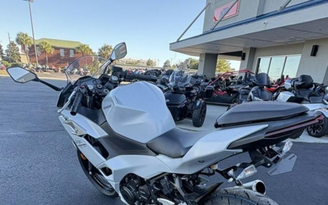 2025 Kawasaki Ninja 500 ABS