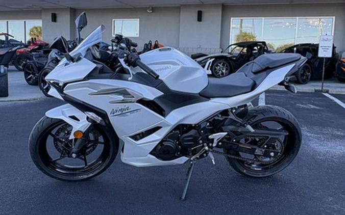 2025 Kawasaki Ninja 500 ABS