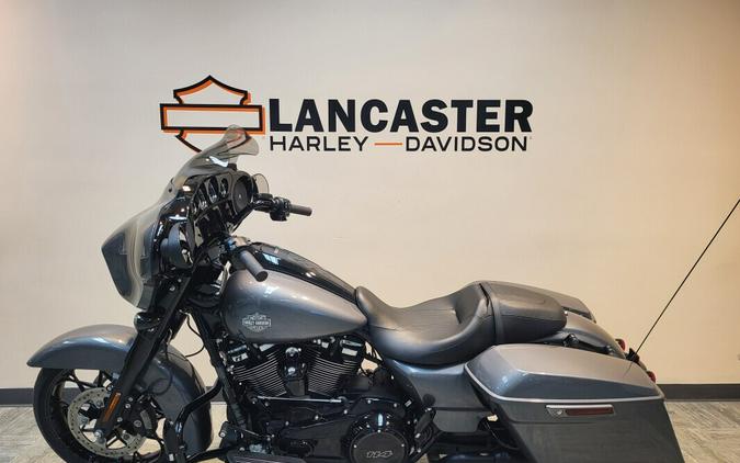 2021 Harley-Davidson® Street Glide® Special Gauntlet Gray Metallic - Black Finish FLHXS