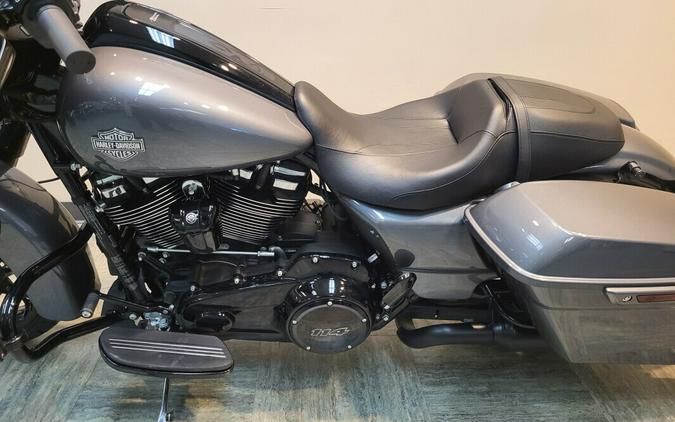 2021 Harley-Davidson® Street Glide® Special Gauntlet Gray Metallic - Black Finish FLHXS